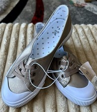 Tu Bnwt Size  4 Full Gold Shimmer Trainers Pumps Lace Up