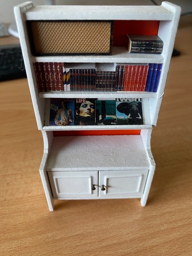 Lundby dolls house - dolls,