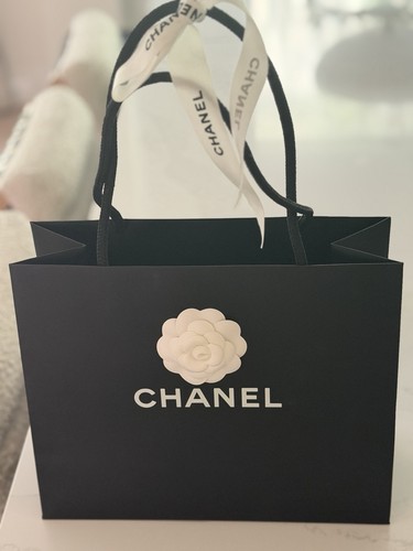 Authentic chanel black - chanel, paper