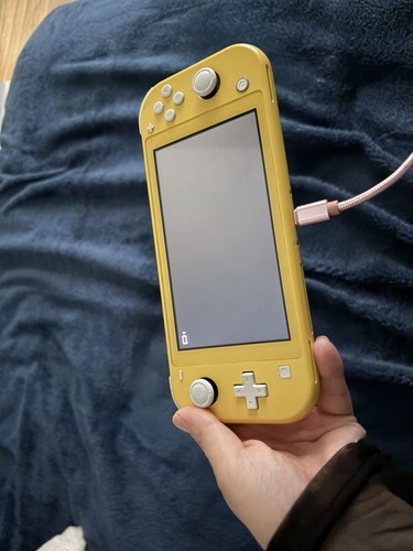 Nintendo switch lite - nintendo, yellow