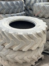 Worn Tractor / Telehandler