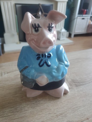 Natwest pig wade england lady - pig,