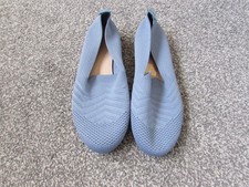 Women's Pale Blue Soft Loafer Shoe Size  5/38-NEW