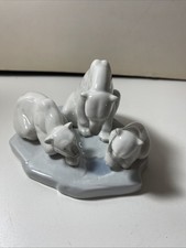 LLADRO Resting Polar Bear