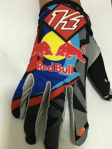 2026 grey red - red, bull