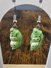 Cute Fun Peas in a Pod Drop Dangle Charm Earrings