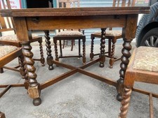 Antique Solid Oak Extendable Draw Leaf Dining Table  And 6 Dining Chairs