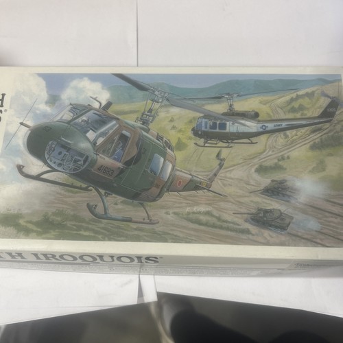 Hasegawa bell uh 1h - bell, uh-1h