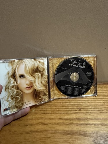 Taylor swift fearless - taylor,