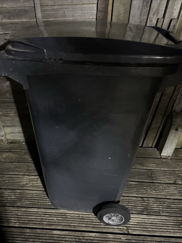 Wheelie bin 240 litres durable - 240,
