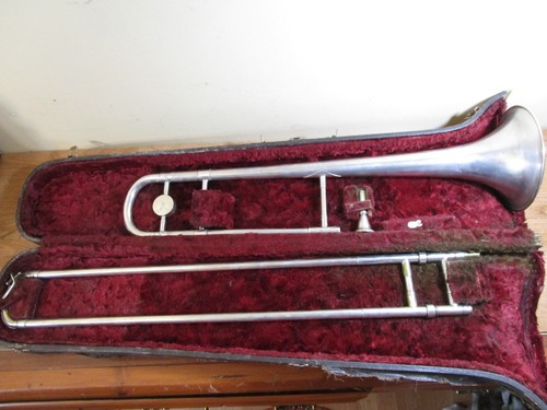 Vintage elkhart cavalier - elkhart,