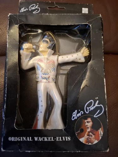 Elvis presley wackel - elvis, car