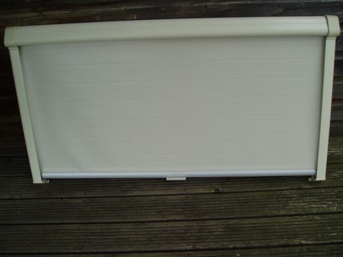 Caravan blind 117 5cm - x, 64.5cm