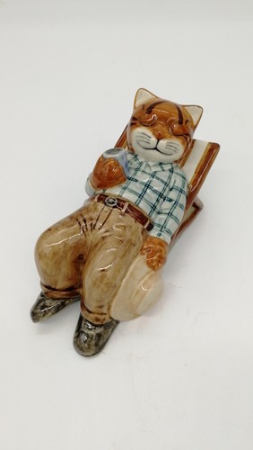 Quail pottery cat gardener - pottery,