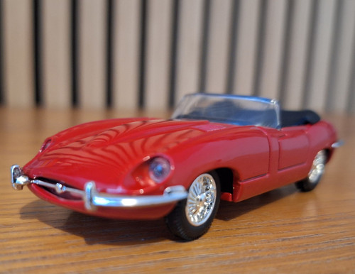 Corgi classics jaguar type - corgi,