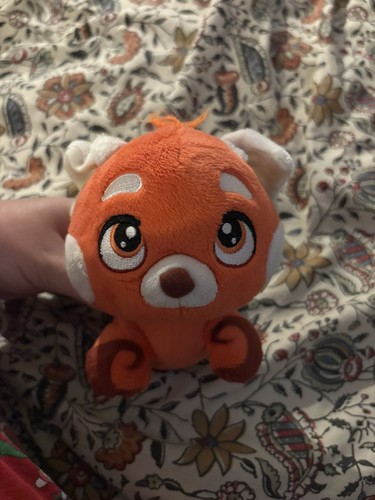 Red panda mei - panda, from