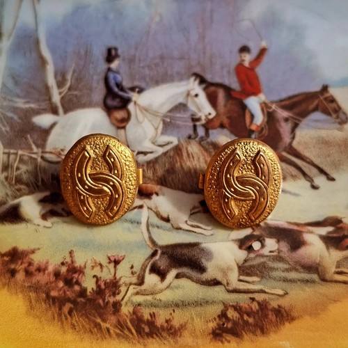 Pair victorian bachelor - a,