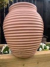 beehive planter plant pot large 60cm terracotta look resin LOCAL PICK UP ONLY