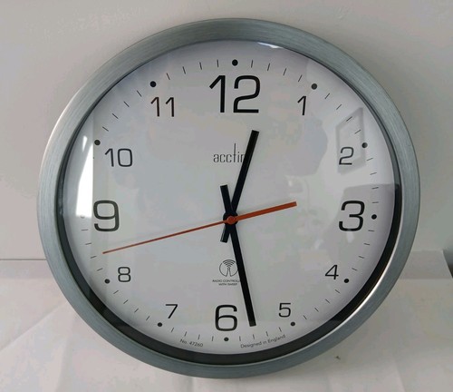 Acctim wall clock non - wall, non-tick