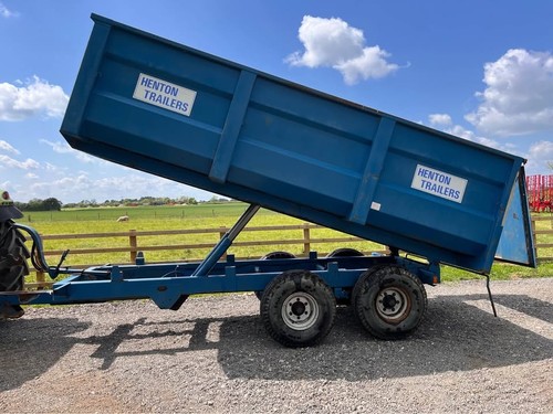 Henton ton tipping trailer - ,