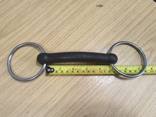 BNWOT 4.5" Straight Bar Rubber Loose Ring Snaffle Bit *Free Postage*