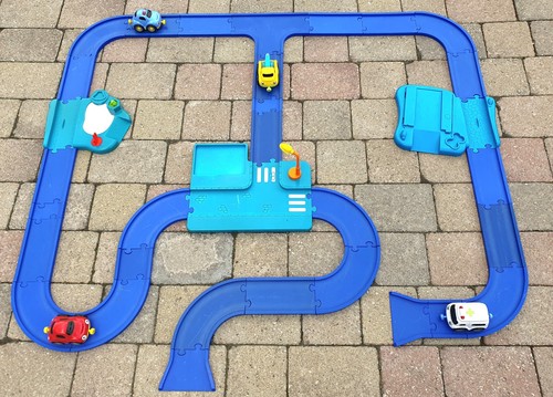 Happyland blue track with - track,