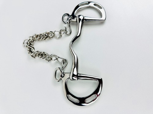 Slotted cheek port - slotted, mouth