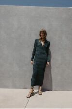 Stunning Zara ribbed plisse maxi dress Dark green