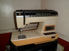 Singer Futura 2000 Sewing Machine Embroidery &Sewing Tested Powers Up With Bag