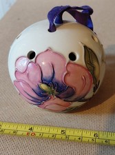 Moorcroft Pomander 1987