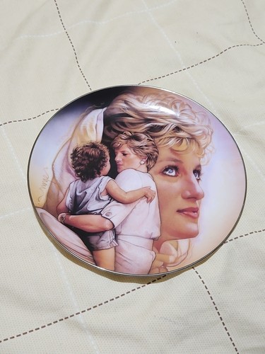 Diana queen compassion - queen, of