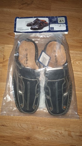 Walks mens leather slippers