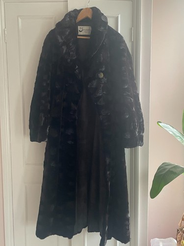 Long black mink fur - , coat