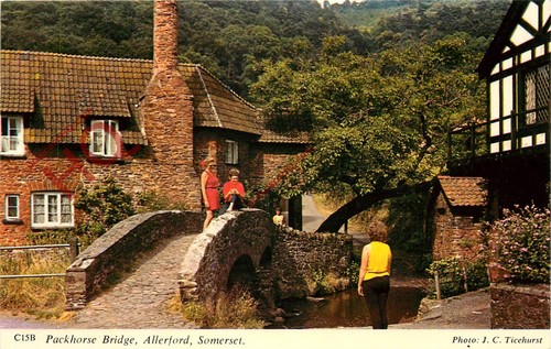 Picture postcard allerford - picture, postcard>>allerford