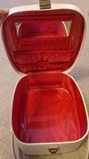 VINTAGE  WEEKEND VANITY OVERNIGHT CASE - RED INTERIOR with Key