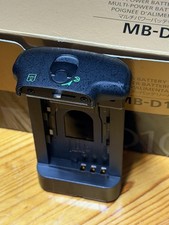 D10 vertical battery - vertical, grip