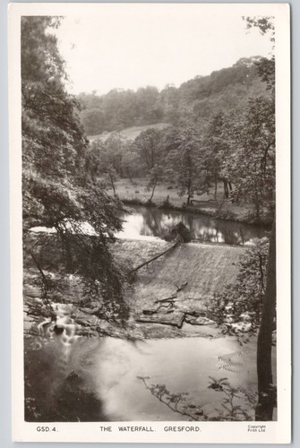 Postcard the waterfall - -,