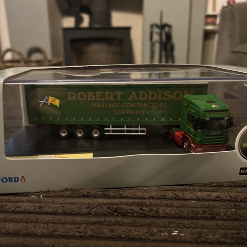 Oxford diecast robert addison - oxford,