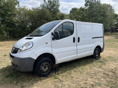 VIVARO/TRAFFIC/PRIMASATAR