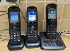Panasonic KX-TGH723EB Digital Cordless Telephone with 2 other hand sets & bases.