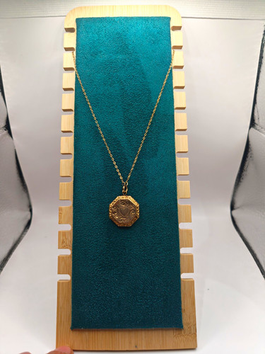 9ct locket with - locket,,