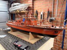 Düsseldorf fire boat. RC Robbie radio controlled fire boat 