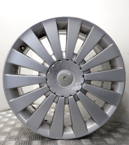 Volkswagen passat silver - 17'',