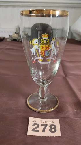 Royal glass souvenir - royal,
