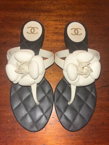 Chanel camellia quilted thong - chanel,