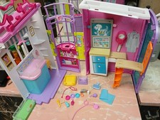 Barbie Folding Pet Care Center