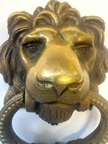 Lion head ring door - lion,
