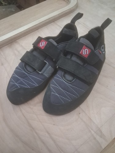 Five ten coyote climbing shoes - five,