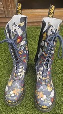 Dr Martens Rare Vonda Darcy