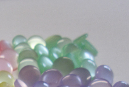 Pearlescent pearly round - pearly,